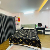 Bán Nhà Dương Quảng Hàm, Nhà Đẹp 7 Phòng Ngủ, Gần Nhiều Trường Đại Học, Tt Thương Mại, Giá Bán 10.3 Tỷ
