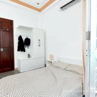 Khai Trươn Phòng trọ ban công full nội thất ở Đặng Văn Ngữ giáp Q1, Q3 ở Phú Nhuận