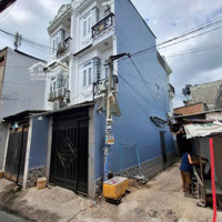 3 Căn. 9 Pn. Cho Thuê 18 Triệu.hẽm Xe Hơi108M2. Ngay Chợ Hiệp Thành. 60 Triệu/M2