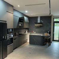 Bán Biệt Thự Tại Toà Nhà Hỗn Hợp Vườn Đào, Lạc Long Quân, Phú Thượng, Tây Hồ, Hà Nội, 96 Tỷ, 204M2