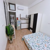 Cho Thuê Ccmn Thang Máy, Khép Kín, Full Đồ Ngay 73 Hoàng Ngân, Gần Chợ Quan Nhân, Cầu Cống Mọc
