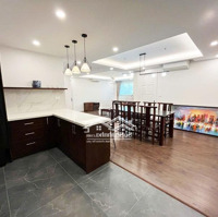 Bán Căn Hộ Tòa E Ciputra, Loại 4 Phòng Ngủ, Sửa Kỹ, Đủ Đồ, Bếp Mở, Có Ban Công