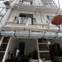Ngô Thì Sỹ 5 Tầng -Oto Vào Nhà - Thang Máy - 10,5 Tỷ
