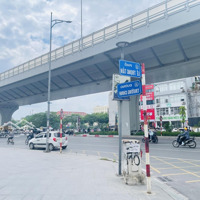 Bán Nhà Riêng Tại Đê La Thành, 10,8 Tỷ, 50 M2, 5 Phòng Ngủ 4 Vệ Sinh Pháp Lý Đầy Đủ, Giá Tốt
