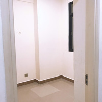 Bán Căn Hộ 161M2 - 3 Phòng Ngủ- 4 Vệ Sinh Giá Bán 3 Tỷ 400, Lh Mr. Tùng 0964690900