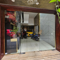 Nguyễn Chí Thanh 45M2 6 Tầng. Mặt Tiền 4.1M. 18 Tỷ