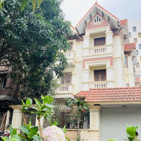 Bán Biệt Thự Chính Chủ Bt7 Việt Hưng 175M² 4 Tầngmặt Tiền10M Giá Bán 52.5 Tỷ Gần Trường Liên Cấp Mariecurie