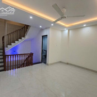 Bán Nhà Riêng Hoàng Ngân, Cầu Giấy 40M2 Gần Ôtô Chạy, 9Tỷ Hơn X 5 Tầng Bê Tông Cốt Thép Dân Xây
