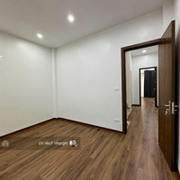 Chính Chủ Cần Bán Gấp Nhà Đường Láng, Ô Tô Đỗ Cửa, Kinh Doanh, Dân Xây, Thông Sàn 42M 5 Tầng Mt3.7