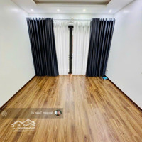 Chính Chủ Cần Bán Gấp Nhà Đường Láng, Ô Tô Đỗ Cửa, Kinh Doanh, Dân Xây, Thông Sàn 42M 5 Tầng Mt3.7