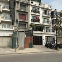 70M2 Phân Lô Vỉa Hè - Vạn Phúc Hà Đông - 4 Tầng Thang Máy - Nội Thất Xịn Chủ Tặng Hết - Giá Bán 10 Tỷ