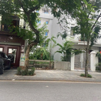 Cc Bán Đất Đấu Giá Mặt Phố Việt Hưng. 91M.mặt Tiền6M. 34 Tỉ. Đối Diện Dự Án Noble Palace. 0943827333