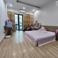 NHÀ PHỐ -  MẶT SAU Ô TÔ VÀO NHÀ – GẦN  HỒ ĐIỀU HOÀ - CÓ Ô CHỜ THANG MÁY- KHÔNG GIAN SỐNG LÝ TƯỞNG