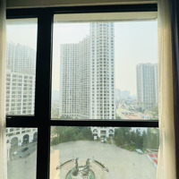 Bán Căn 3 Ngủ Góc R2 140M Giá Bán 12 Tỷ Full Đồ Cc Royal City 0968849566