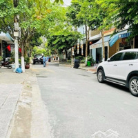 Cần Bán Gấp Căn Nhà Cấp 4 Mặt Tiền Đường Hoàng Thúc Trâm Quận Hải Châu.