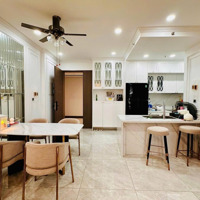 Cần Bán Căn Hộ Midtown The Peak (M8), Phú Mỹ Hưng 2Pndiện Tích80M2