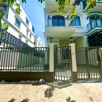 Cho Thuê Nhà Phố View Hồ Góc Vườn Giá Bán 30 Triệu, 160M2 Tại Lakeview City, Quận 2, Hồ Chí Minh