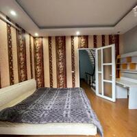 Cho thuê nhà ở Nguyễn Hoàng TÔN 5 TẦNG, FULL ĐỒ,oto đỗ cách nhà 5m