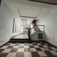 Cho thuê nhà ở Nguyễn Hoàng TÔN 5 TẦNG, FULL ĐỒ,oto đỗ cách nhà 5m