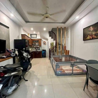 Nhà Làng Tó.diện Tích40M2, 5 Tầng. Giá Bán 4,2 Tỷ. Cách Cầu Tó 300M. Liên Hệ: 0388486276