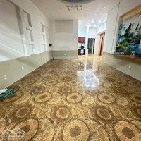 Cho Thuê Nhà Nguyên Căn 1 Trệt Diện Tích 217M² Có Sân Đậu Ô Tô