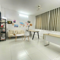 Chính Chủ Vp 70M- Võ Thị Sáu Q3 - Chỉ 18 Triệu - Ban Công Lớn Đẹp