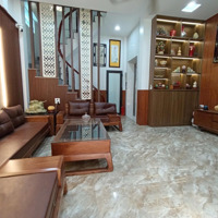 Bán Gấp Nhà Cực Đẹp, Kinh Doanh, Hoàng Đạo Thành, Diện Tích 30/34M - 6 Tầng Tm - Mặt Tiền 5,5M.