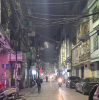 Bán Nhà Mặt Phố Hàng Mã, 33 Tỷ, 30M2, Đẹp Xuất Sắc, Hàng Hot