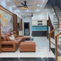 Nhà Phố Mới Hoàn Công Kdc Phú Hồng Thịnh Gần Làng Đại Học Quốc Gia Và Bigc Go Tp. Dĩ An