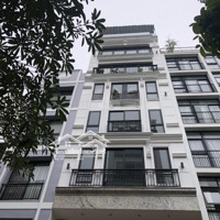 Cho Thuê Nhà Hoàng Quốc Việt Thông Sàn Thang Máy Ô Tô Vào Nhà, Đỗ Cửa 80M2 X 7 Tầng Giá Chỉ 35 Triệu