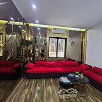 Kinh Doanh - Ô Tô Tránh - Phân Lô - Nguyễn Chí Thanh -Ba Đình- Diện Tích: 45M2*6 Tầng *4,1Mmt*18 Tỷ