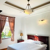 Cho Thuê Nhà Nguyên Căn 1 Trệt 2 Lầu 6 Phòng Ngủ 5 Vệ Sinh 500M2 Góc Nguyễn Hoàng Lương Định Của, Q2 Chỉ 45 Tr