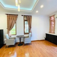 Cho Thuê Nhà Nguyên Căn 1 Trệt 2 Lầu 6 Phòng Ngủ 5 Vệ Sinh 500M2 Góc Nguyễn Hoàng Lương Định Của, Q2 Chỉ 45 Tr