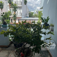 Mtkd Nguyễn Minh Hoàng .P12 Tân Bình .5Mx16M 3 Tầng .Khu Vip K300 .1 Đời Chủ Chưa Qua Đầu Tư