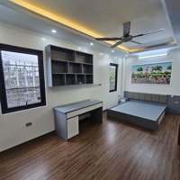 Nhà Đẹp 5 Tầng + Thang Máy + View Hồ Nhà Ở Tam Trinh.ngõ Phân Lô Cán Bộ Điện Lực
Ô Tô Có Bãi Gửi C