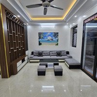 Nhà Đẹp 5 Tầng + Thang Máy + View Hồ Nhà Ở Tam Trinh.ngõ Phân Lô Cán Bộ Điện Lực
Ô Tô Có Bãi Gửi C