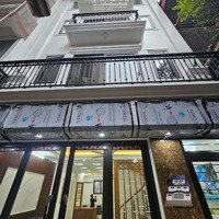 Nhà Đẹp 5 Tầng + Thang Máy + View Hồ Nhà Ở Tam Trinh.ngõ Phân Lô Cán Bộ Điện Lực
Ô Tô Có Bãi Gửi C