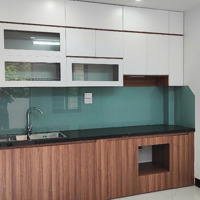 Nhà Mới Kinhkoong 35M2 , 5 Tầng , 4M Mặt Tiền Ngõ Oto Đỗ Ở Di Trạch Hoài Đức Chỉ Có Giá Hơn 5 Tỷ .
