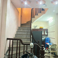 Nhà Cầu Giấy, Giá Đầu Tư, 34M2, 5 Tầng, Ngõ 2.5M, Sân Trước Nhà Rộng, Sát Hồ, 7.18 Tỷ Có Bớt