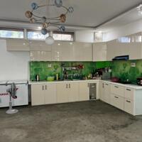 Bán Villa sân vườn mặt tiền đường Hoàng Văn Thái vườn trung tâm thành phố Phan Thiết DT 734m2 Hướng Bắc giá 20 tỷ