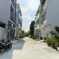 Nhà Ngay Trung Tâm Phường Thạnh Xuân, Dt:5,5X11M, Lửng, 3Lầu, 4 Phòng Ngủ Sân Thượng, Gara Ô Tô, Hướng Nam