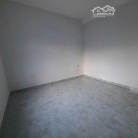 Nhàhẽm Xe Hơi456/6D Cao Thắng Q10 - (4X8M 3 Lầu 3 Phòng Ngủ4Wc)