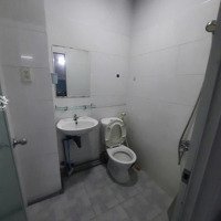 Nhàhẽm Xe Hơi456/6D Cao Thắng Q10 - (4X8M 3 Lầu 3 Phòng Ngủ4Wc)