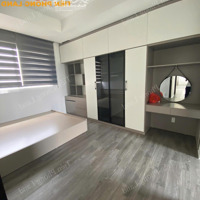 Bán Căn Hộ 3 Phòng Ngủ 2Vs, Full Nội Thất Nhà Đẹp Miễn Phí Dịch Vụ 4 Năm Giá Chỉ 6,X Tỷ ( X Có Như Không )