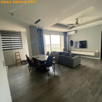Bán Căn Hộ 3 Phòng Ngủ 2Vs, Full Nội Thất Nhà Đẹp Miễn Phí Dịch Vụ 4 Năm Giá Chỉ 6,X Tỷ ( X Có Như Không )