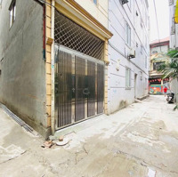 Cần Bán Nhà Dương Quảng Hàm 50M2 6 Tầngmặt Tiền4M Có 15 Tỷ Siêu Phẩm Cầu Giấy - 1 Nhà Ra Ô Tô