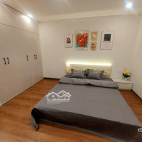 Căn Hộ Tập Thể Gần Chợ Hôm, Diện Tích Sử Dụng 70M2 Nhà Đẹp Ở Luôn, 2 Ngủ Tiện An Sinh Khu Trung Tâm