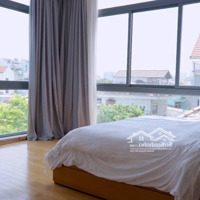 Cho Thuê Bt Thiết Kế Hiện Đại View Sông 5 Phòng Ngủ Hồ Bơi, Có Thang Máy, 420M2 Tại Q2, Giá Bán 102 Triệu
