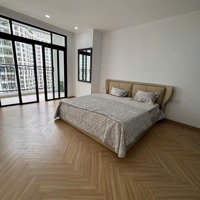 Căn Hộ R4 Vinhomes Royal City, 133M2, 3 Phòng Ngủ View Thoáng, Chỉ 13 Tỷ. 0987 485 936