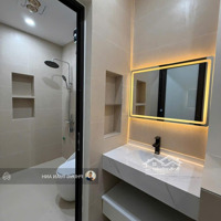 Siêu Phẩm 57M² X 4 Tầng Sân Cổng Riêng Ngõ Thẳng Tắp Ngay Chân Cầu Quay Ô Tô Đỗ Vỉa Hè